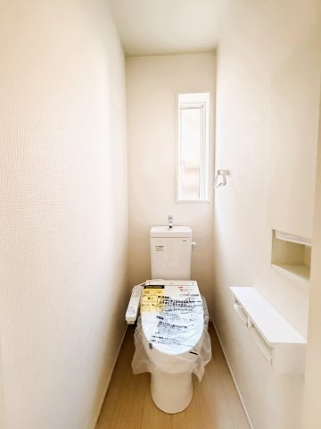 橿原市川西町第３　全１棟のトイレ|２階トイレです