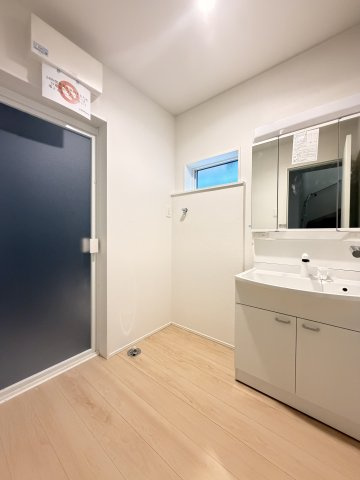 橿原市川西町第３　全１棟の洗面所|脱衣スペースもあります