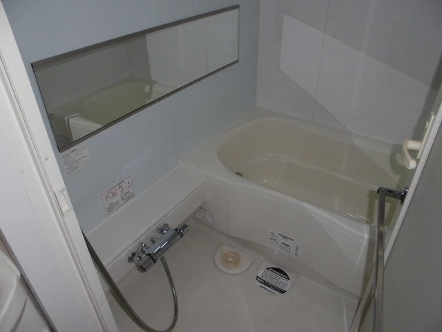 ＣＯＺＹ ＣＯＵＲＴ 三軒茶屋 ＴＯＫＹＯの浴室|日々の暮らしに欠かせないお風呂です