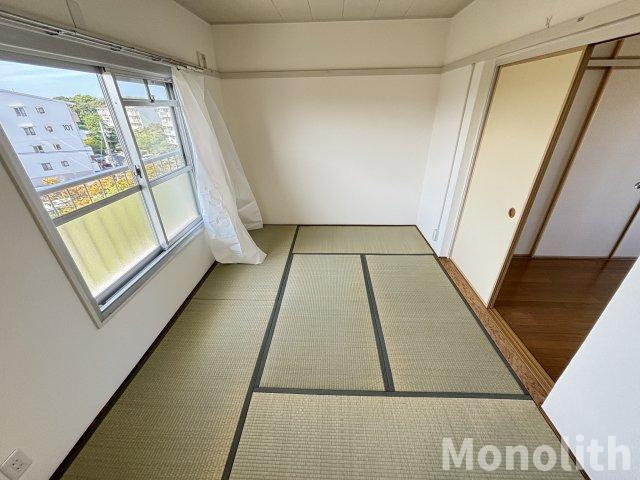 鶴山台50号棟の和室