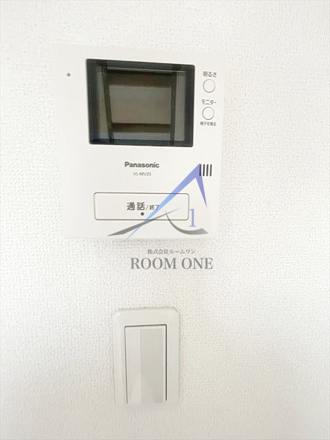 フロイス日吉のセキュリティ|モニター付きインターホンです。