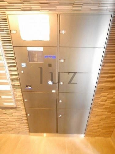 レア横濱ミッドスクエアのその他共用部分|宅配ボックス完備です！