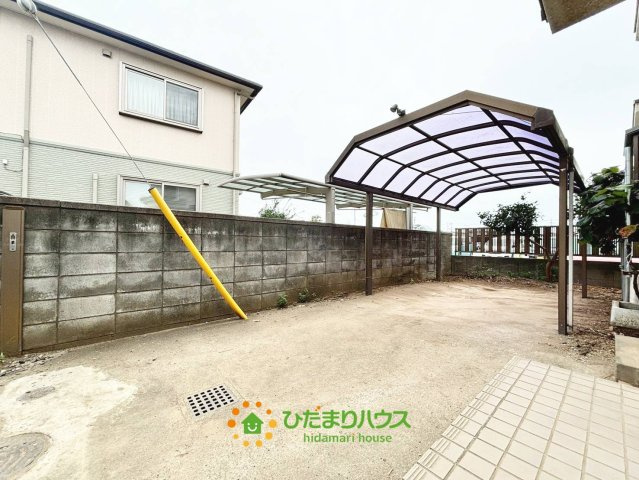 上尾市大字久保　中古一戸建ての駐車場