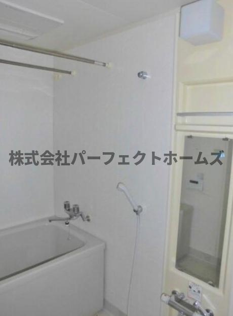 ステイツ枚方藤阪メタセコイアの丘の浴室|落ち着いた空間のお風呂です
