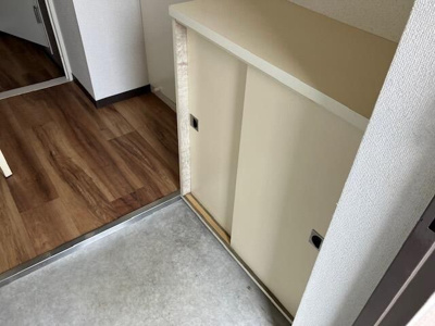【玄関】 | セントポール川口 | 収納もある玄関です