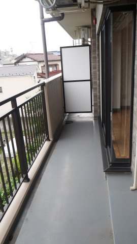 グランデ駿河台のバルコニー
