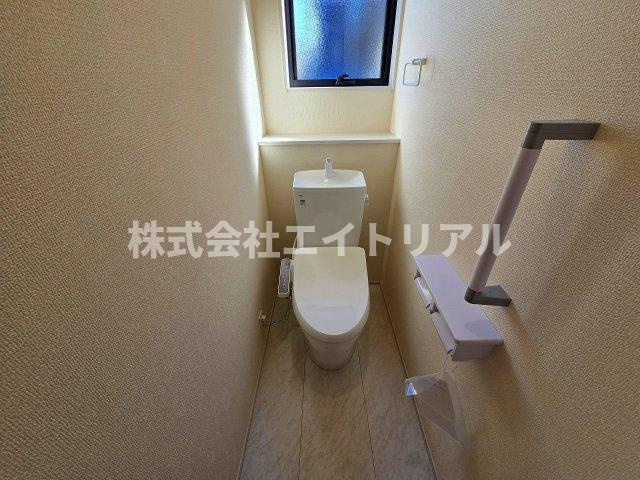 加茂郡八百津町八百津　新築戸建　全1棟のトイレ|東側