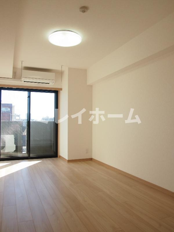 ルーブル南馬込参番館の居間・リビング