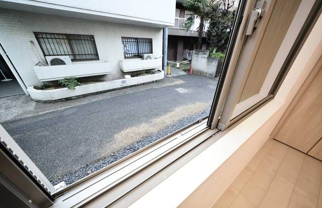 メゾン三田綱町のバルコニー