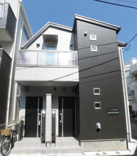 メゾン三田綱町の外観