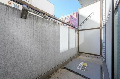 【バルコニー】 | ＮＩＣアーバンスピリッツ横浜反町２０３