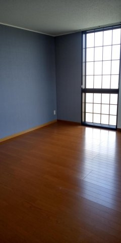レオパレスひたち野の居間・リビング