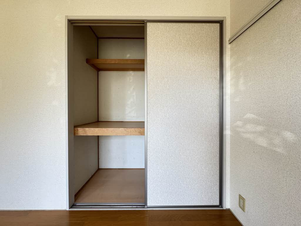 ファミール蔵上　Ａ棟の収納