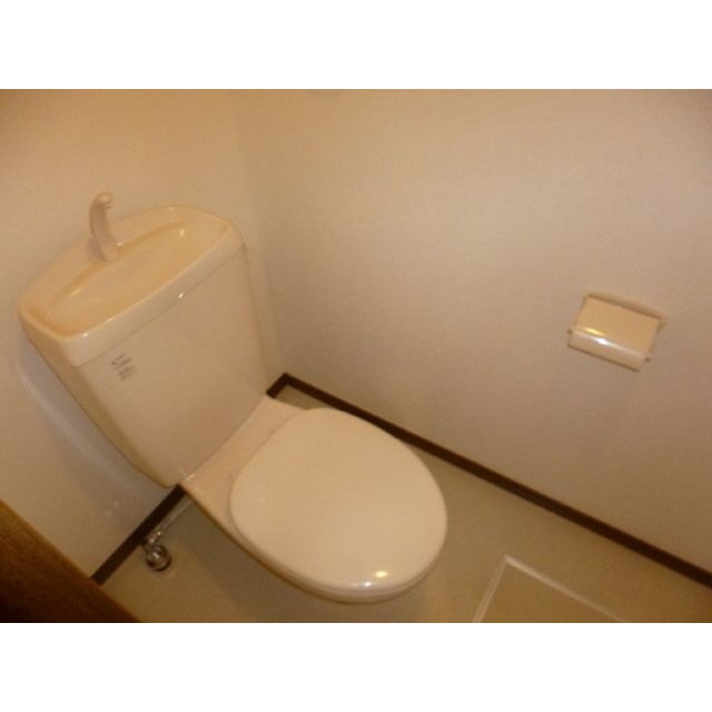 アンプルール フェール K.Yuのトイレ