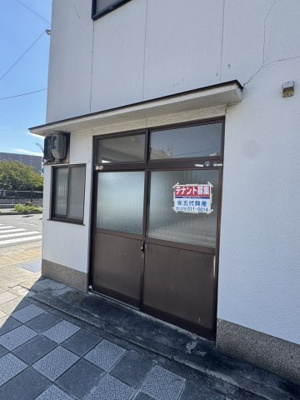 【玄関】 | 湊川町5丁目店舗