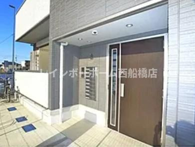 千葉市花見川区幕張町６丁目の賃貸マンションのエントランス