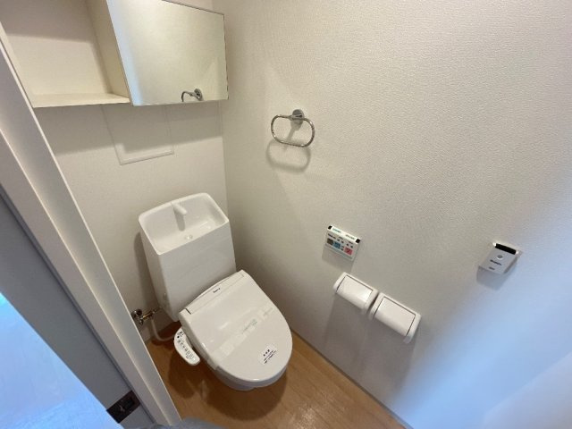 フォルマ日宇那のトイレ