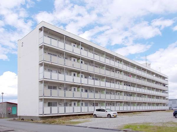 ビレッジハウス津沢1号棟の外観