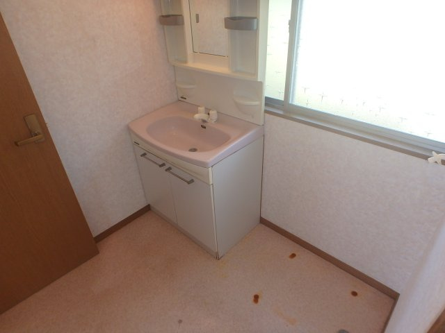 M0258H　手石平屋戸建の独立洗面台