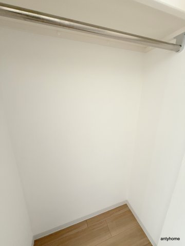 エスリード江戸堀　仲介手数料無料の収納