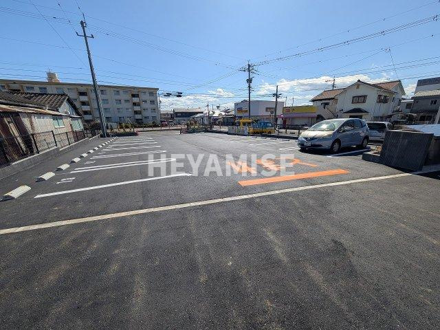ネオ　ステーション　ハイムAの駐車場