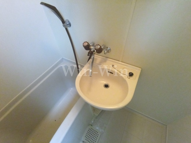 レリブ仁連木の洗面所|イメージ（同建物内別部屋の写真です）