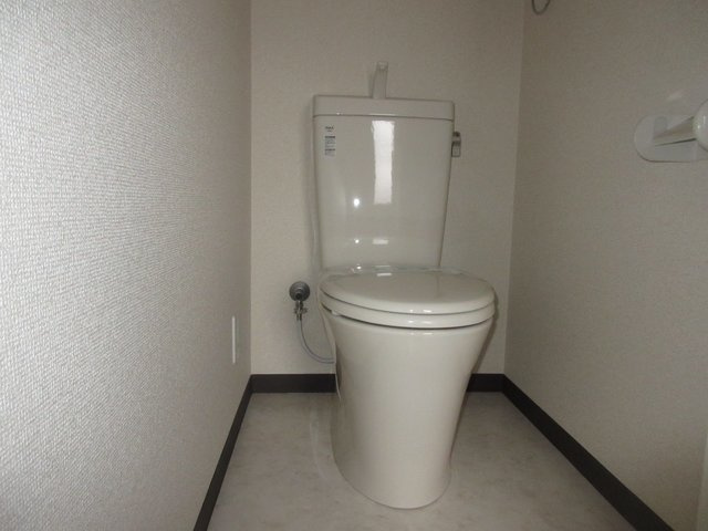 ラ・クレッツ門前仲町のトイレ