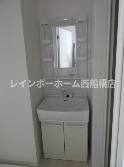千葉市稲毛区稲毛東５丁目の賃貸マンションの洗面所