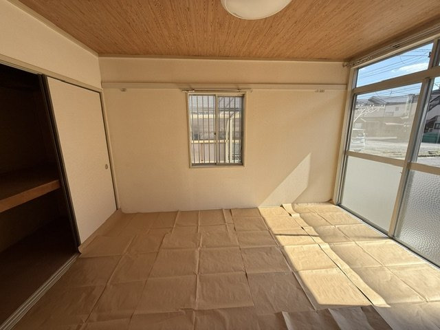 春日部市南３丁目のアパートの和室