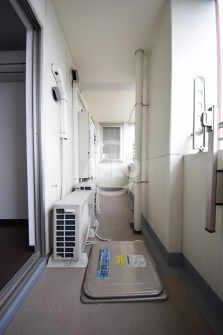サンクタスタワー心斎橋ミラノグランデ　堀江小学校区のバルコニー|サンクタスタワー心斎橋ミラノグランデ　バルコニー