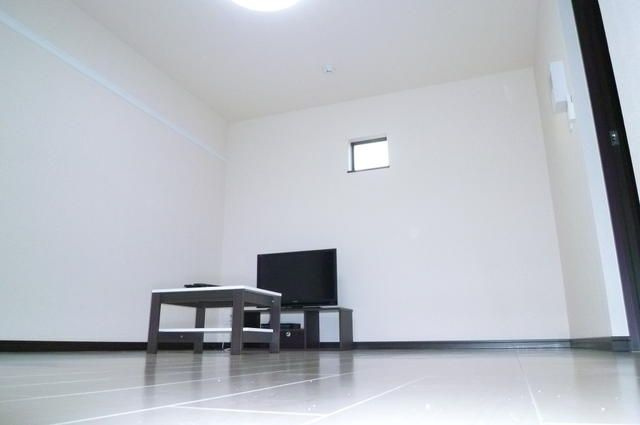 レオネクストサンパーク　三良の居間・リビング|別部屋参照