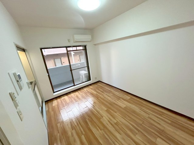 C-WINGの寝室