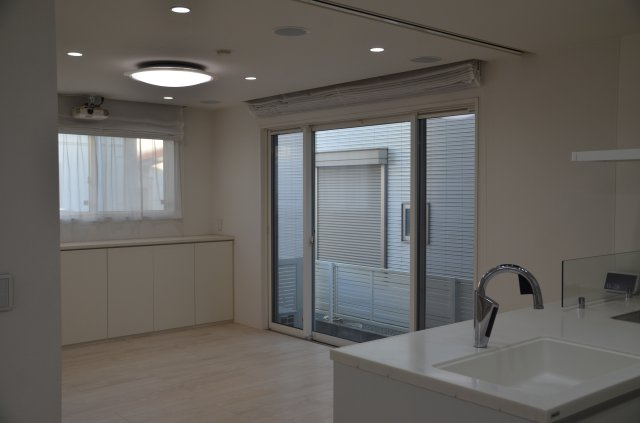 平塚市四之宮1丁目　中古戸建の居間・リビング
