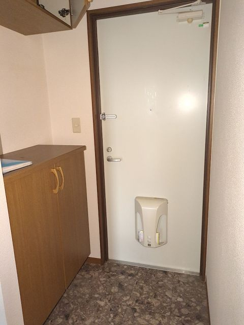 ＴＮマンションＶの玄関