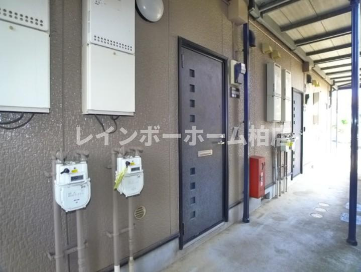 仲介手数料50％半額キャンペーン物件のエントランス