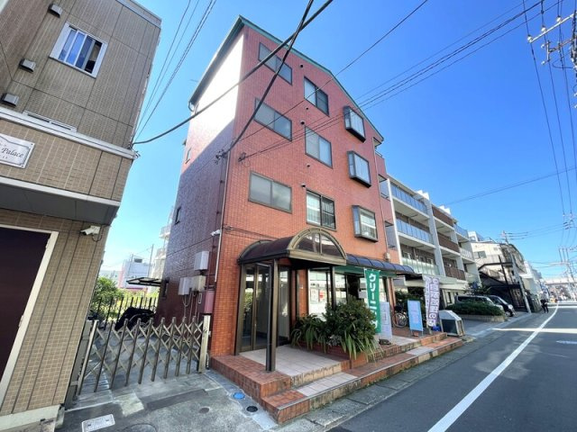 メリーハウスの外観