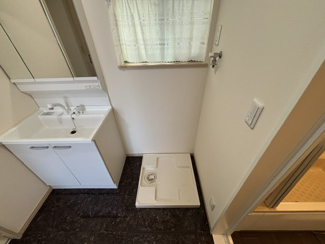 半田2丁目戸建ての洗面所