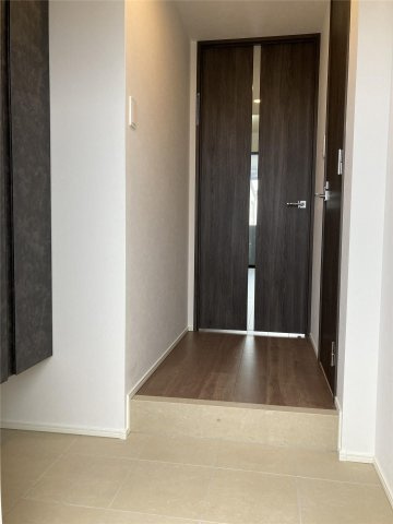 S-RESIDENCE六ツ門abreastIIの玄関