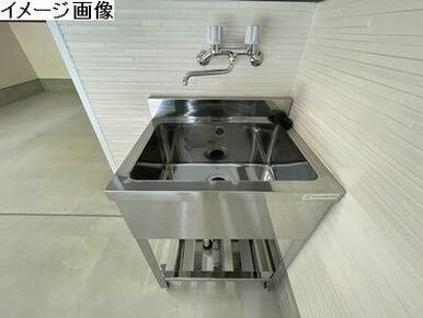 ベースガレージ Aの設備