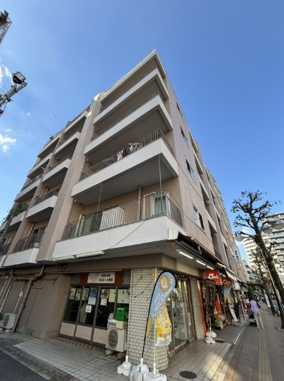 マンション市川の外観