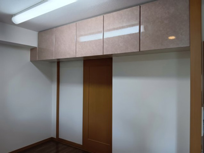 【キッチン】 | エバーランドシティ新・泉北7番館 | キッチン背面部には収納があります！（AIにより動産類を消込）