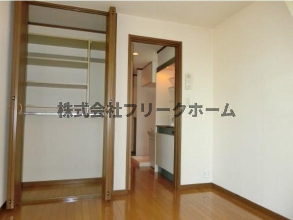 三鷹市井口４丁目のアパートの収納