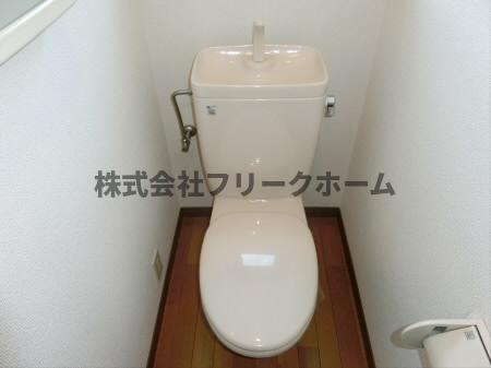 三鷹市井口４丁目のアパートのトイレ