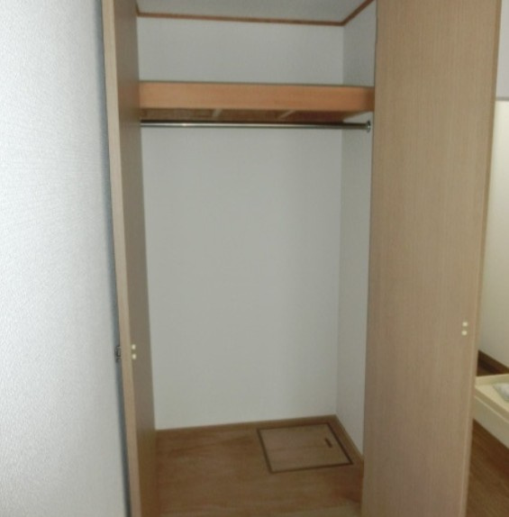 レジデンスK.Tの収納|※別部屋参考写真