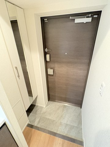 D-ROOM千葉中央の玄関