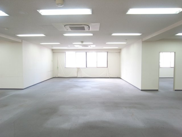 吹田市南金田１丁目の店舗事務所
