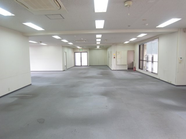 吹田市南金田１丁目の店舗事務所