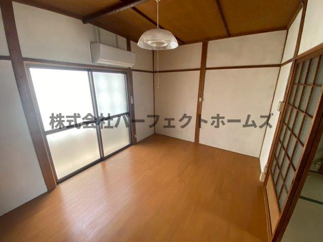 倉治4丁目平家の居間・リビング|使いやすい居間です