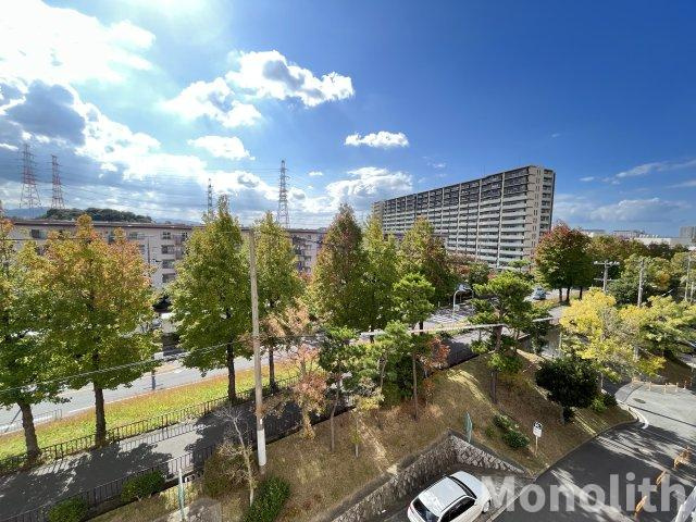 泉北鴨谷台３丁４号棟の展望