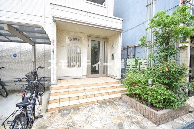 COZY岸里IIのエントランス